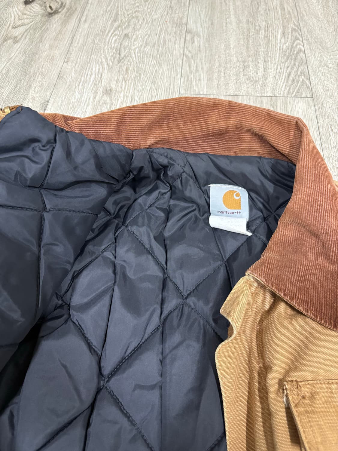 칼하트 퀼팅 워크자켓 상품이미지5