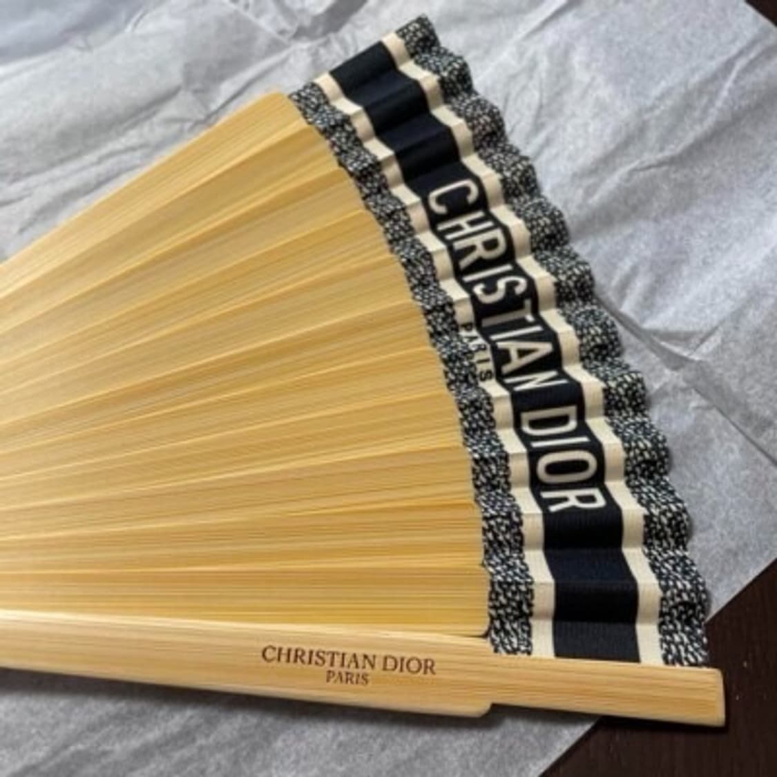 디올뷰티  디오리비에라 부채 기프트 상품이미지7