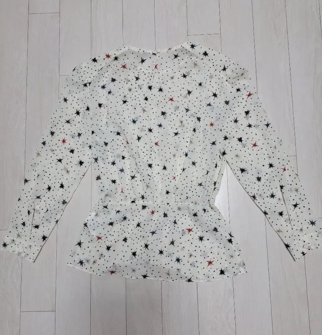 급처새상품!LIST리스트 생로랑느낌 스텔라키홀넥 프린트블라우스 레니본st 상품이미지3