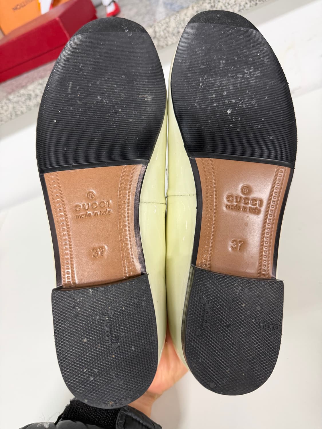 정품) 구찌 홀스빗 여성 에나멜 금장 로퍼 37 상품이미지9