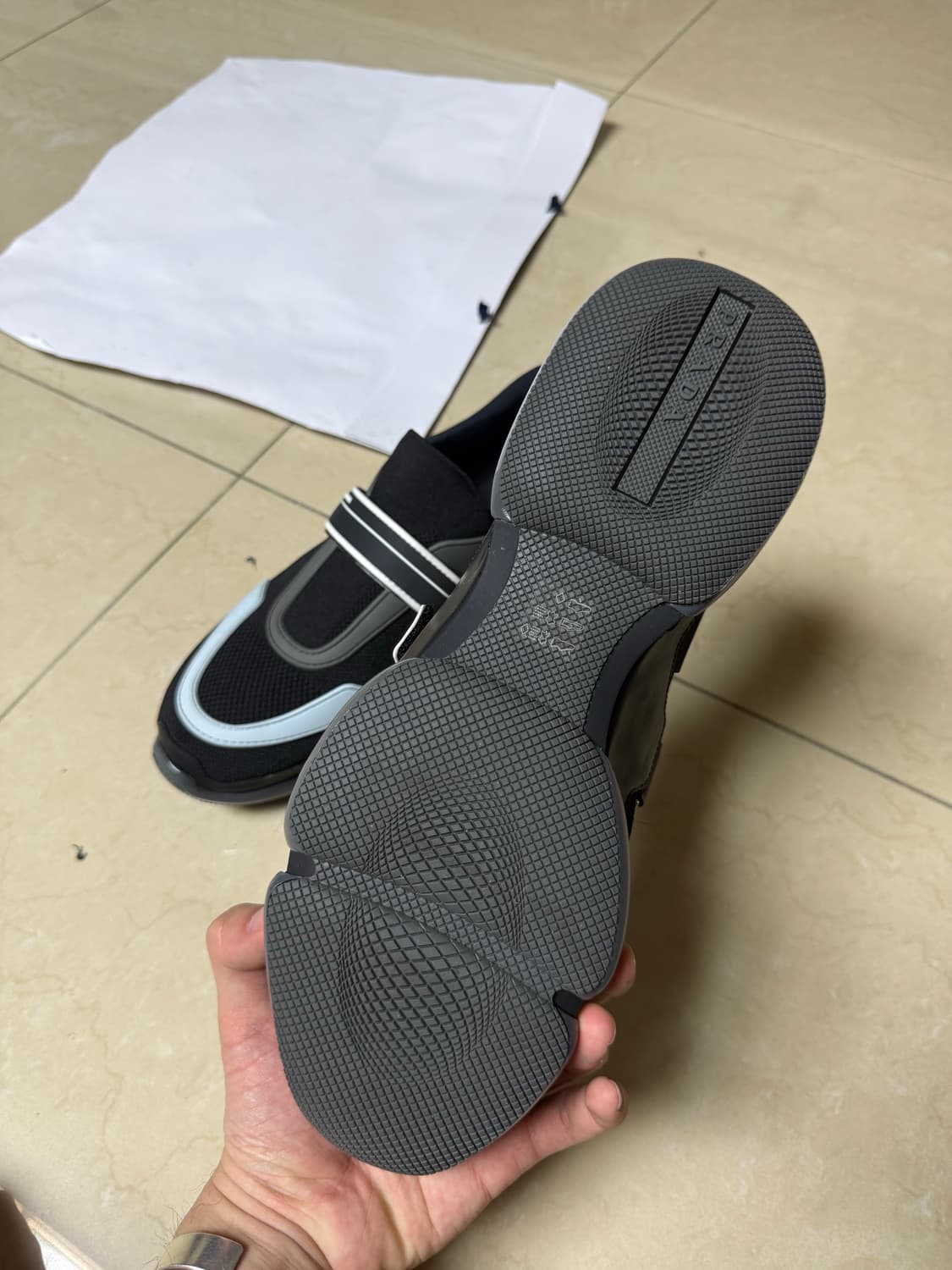 [285] 프라다 클라우드 버스트 스니커즈 검회 상품이미지3