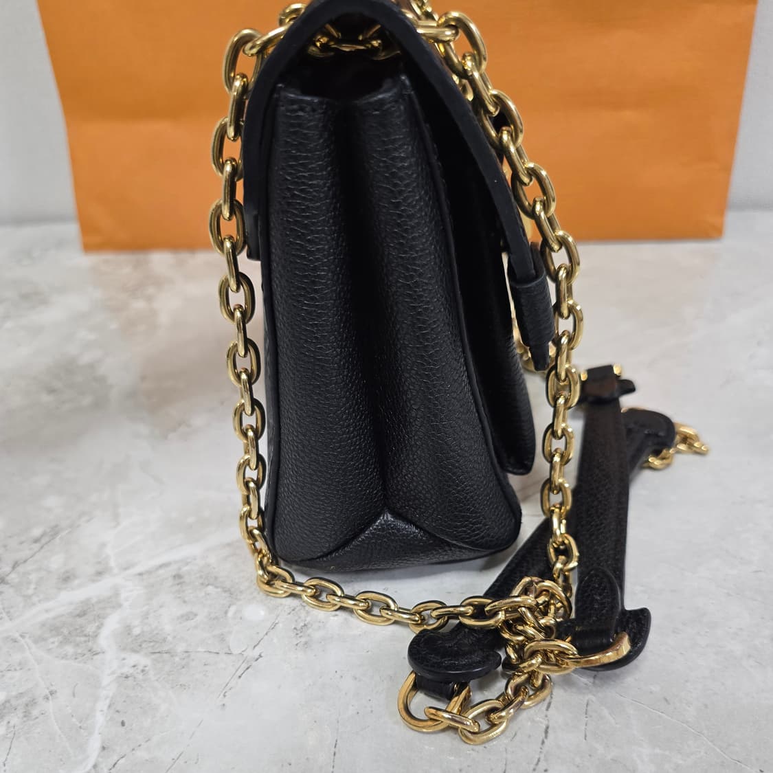 루이비통 앙프렝뜨 바뱅bb 판매 상품이미지8