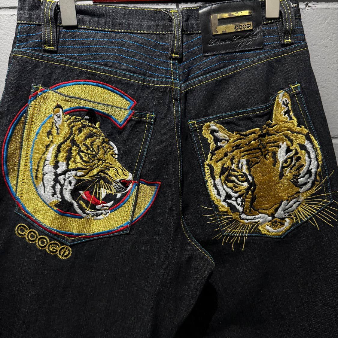 쿠지 타이거 자수 데님 반바지 상품이미지2