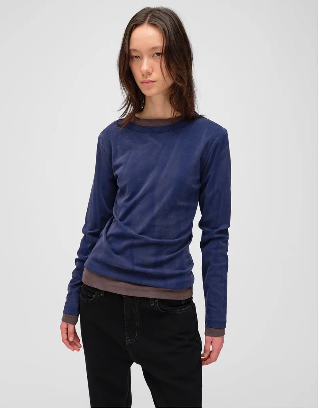 로딩룸 웨이브 슬림 핏 티 상품이미지1