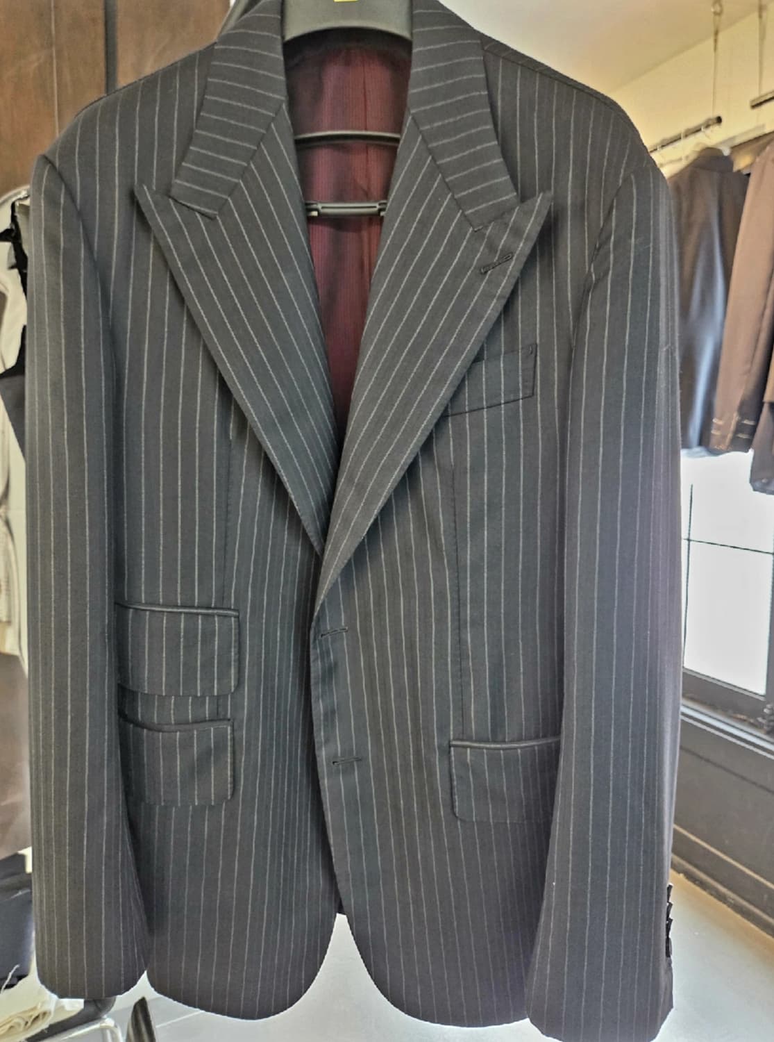 ​[판매] "가장 완벽한 블랙" - 톰포드 실루엣 허더스필드 비스포크 수 상품이미지6