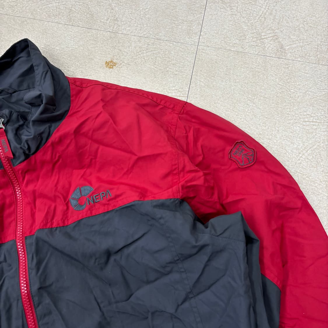 네파 투톤 마운틴 자켓 상품이미지2