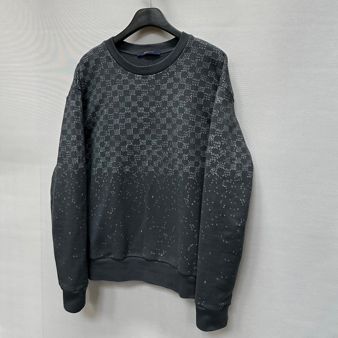 루이비통 다미에 그라데이션 맨투맨 (105)  상품이미지3