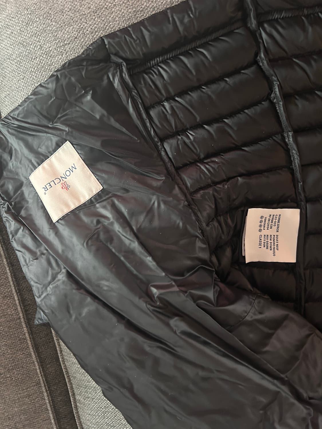몽클레어 경량패딩 자켓 상품이미지3