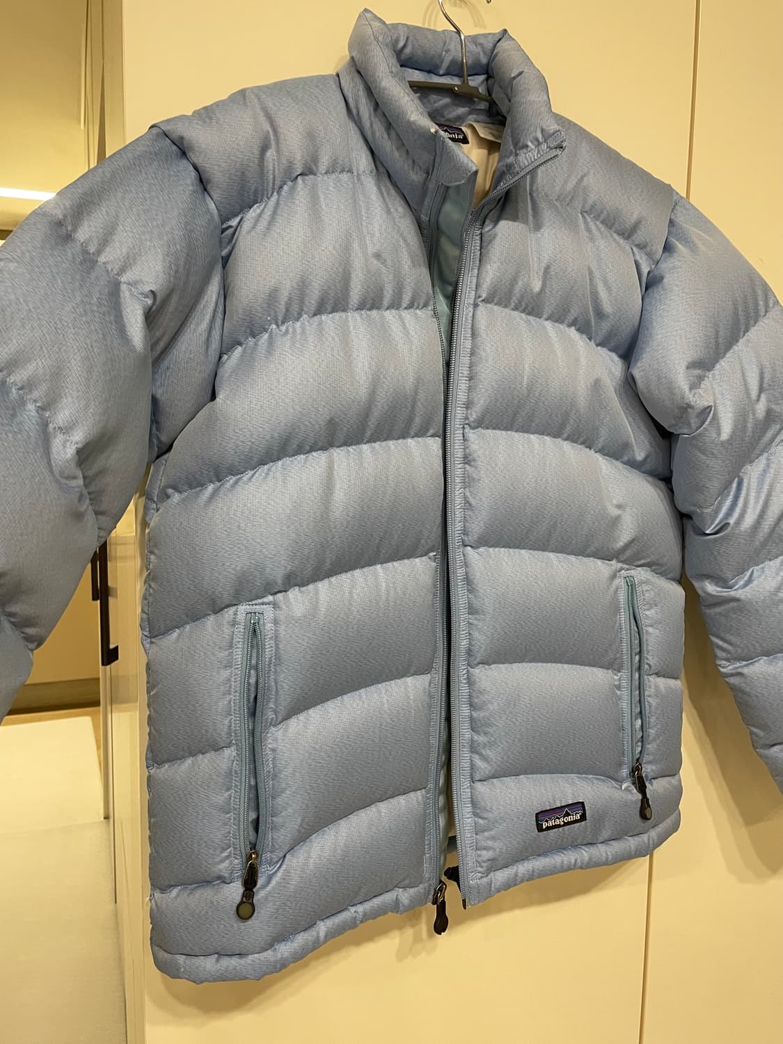 파타고니아 04‘s 패커블 구스다운 패딩 상품이미지2