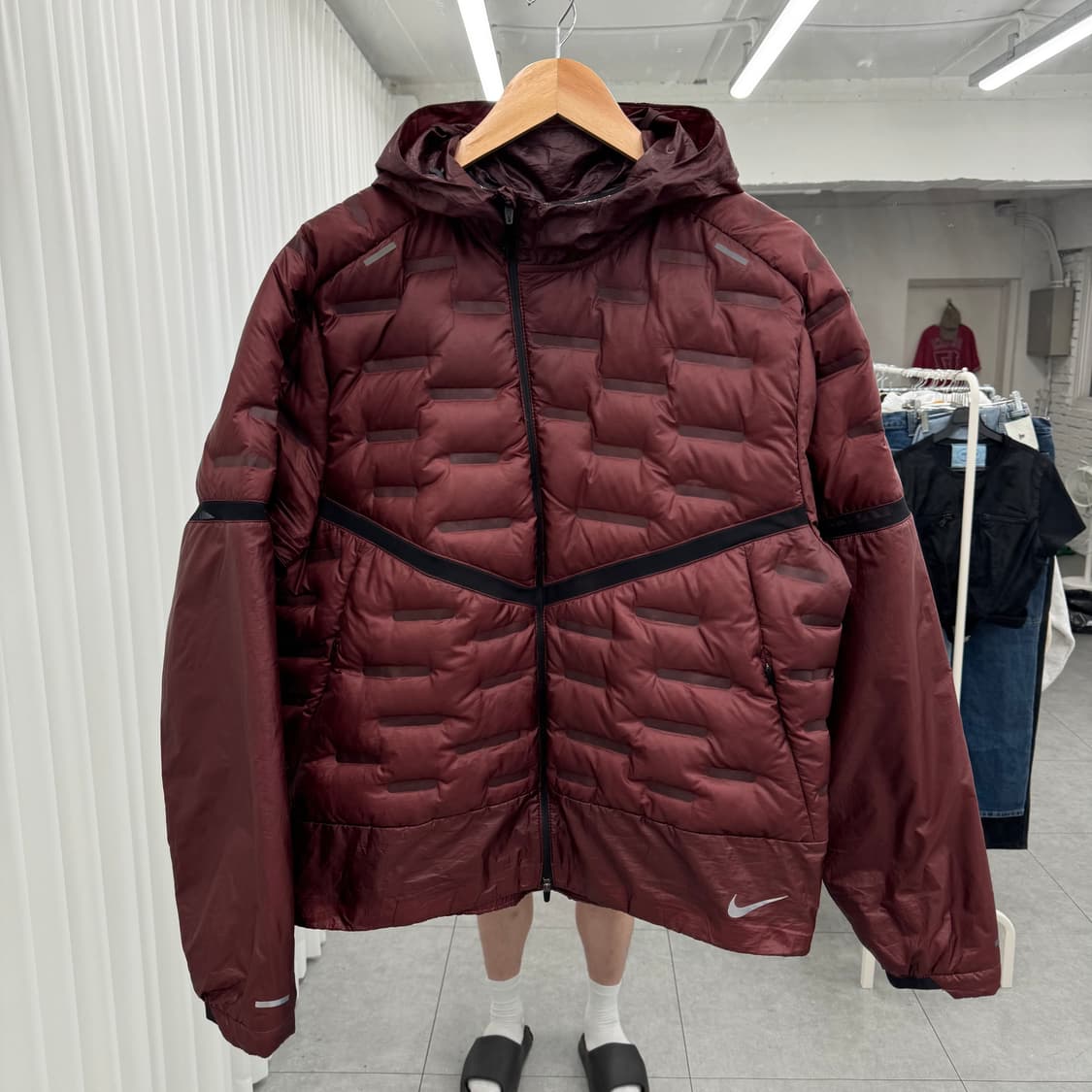 나이키 에어로로프트 자켓  상품이미지1