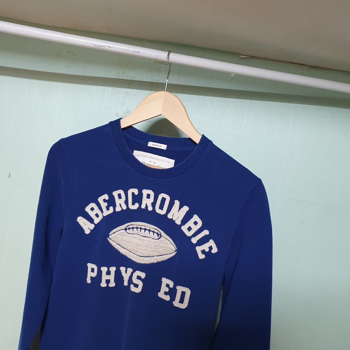 아베크롬비 맨투맨 긴팔티 m 90~95 상품이미지2