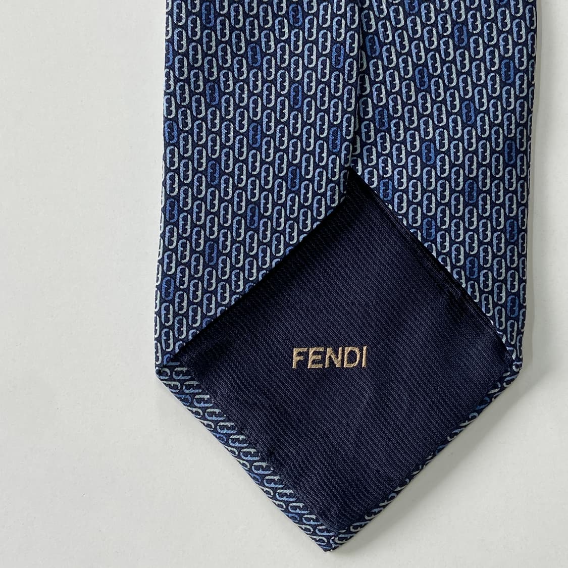 펜디 (FENDI) 모노그램 명품 정품 넥타이 상품이미지7