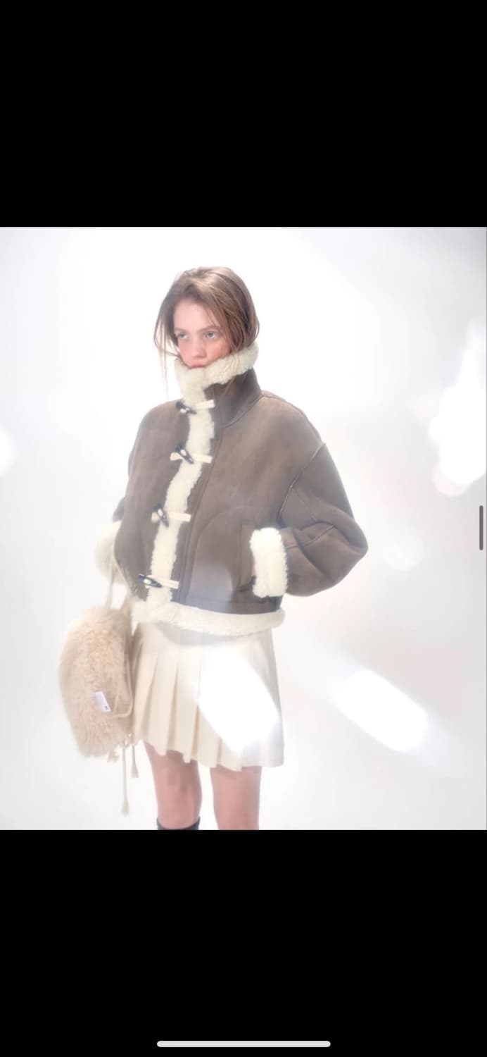 에트몽 하이넥 스웨이드 무스탕 코트 상품이미지1