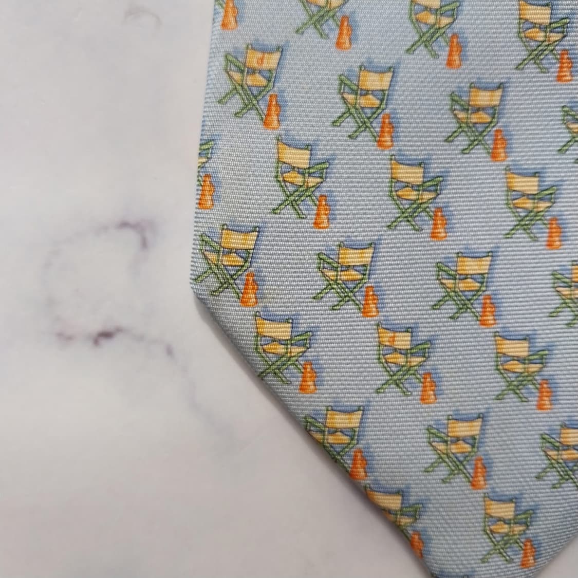 던힐 실크 하늘색 체어 모티브 넥타이 9.3cm B등급 K2334
 상품이미지7