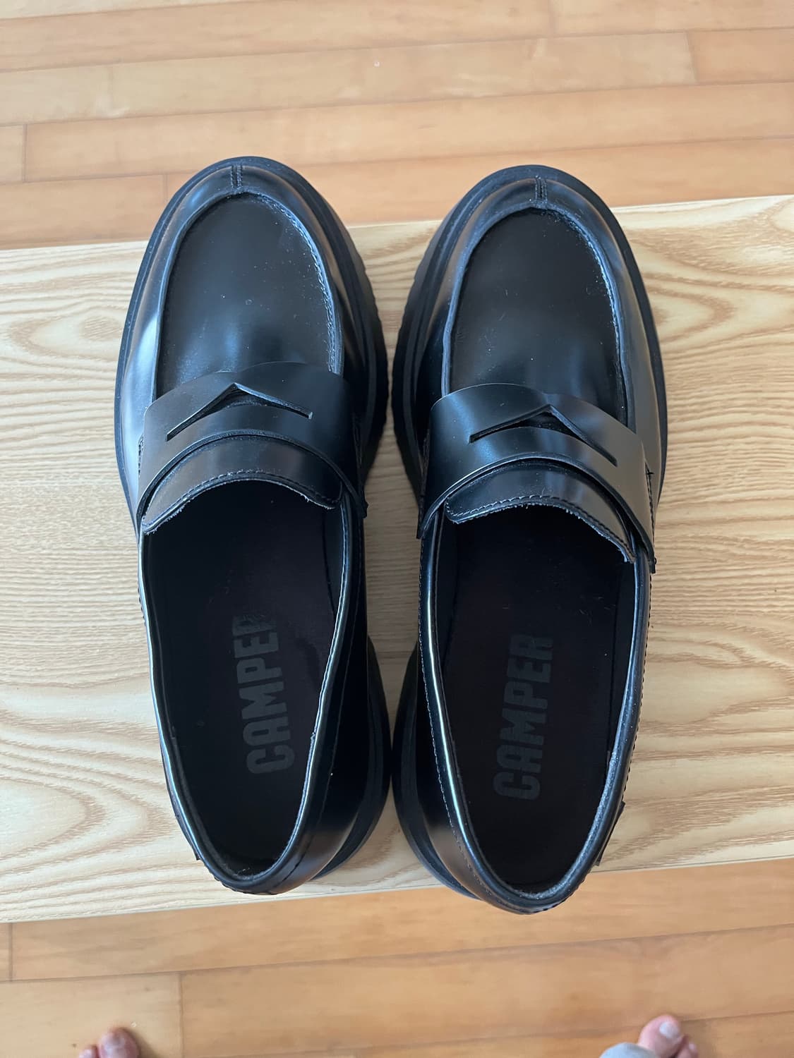 캠퍼 월든 검정색 로퍼 42 (270) 상품이미지4