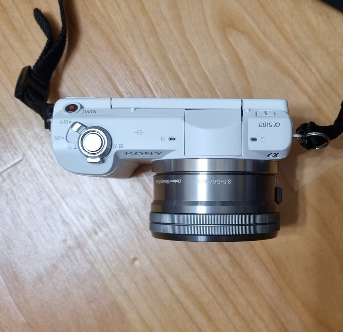소니 카메라 A5100 + 16-50mm 렌즈 팝니다. 상품이미지3