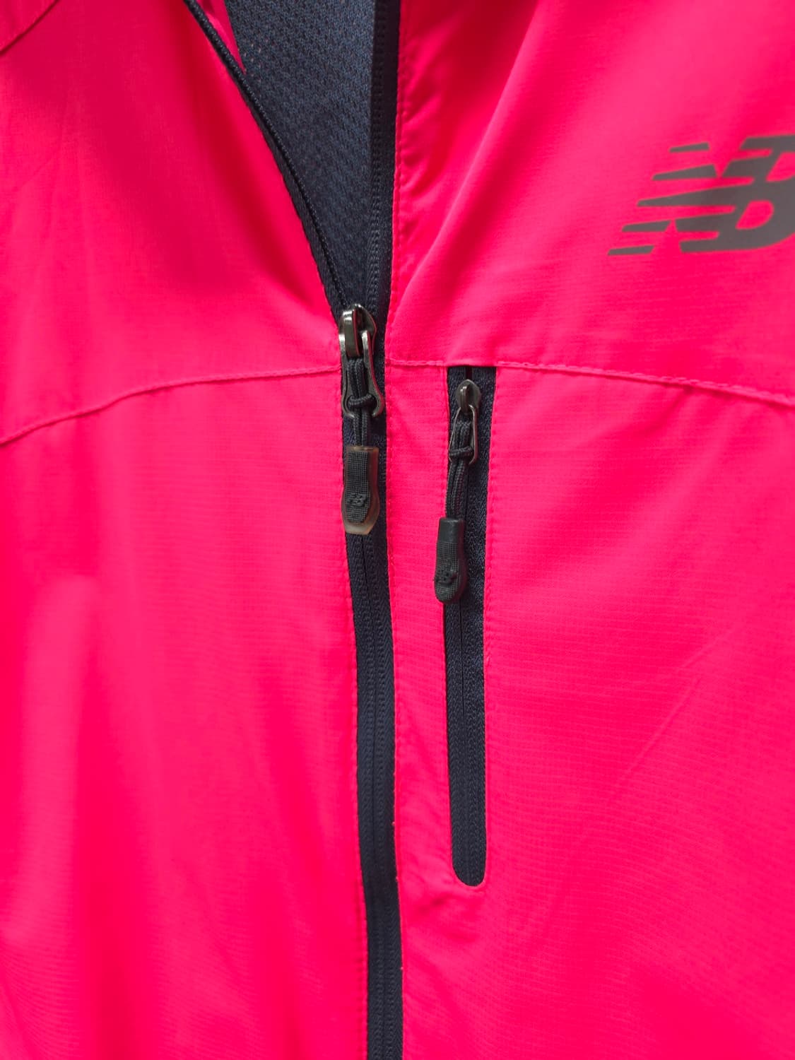 ​뉴발란스 여성 화사한 배색 바람막이 자켓 (66~77) 상품이미지8