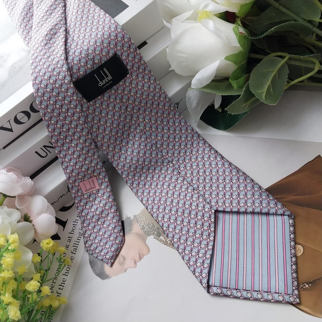 던힐 실크 마술사모자 패턴 넥타이 9.1cm A+등급 K1253
 상품이미지5