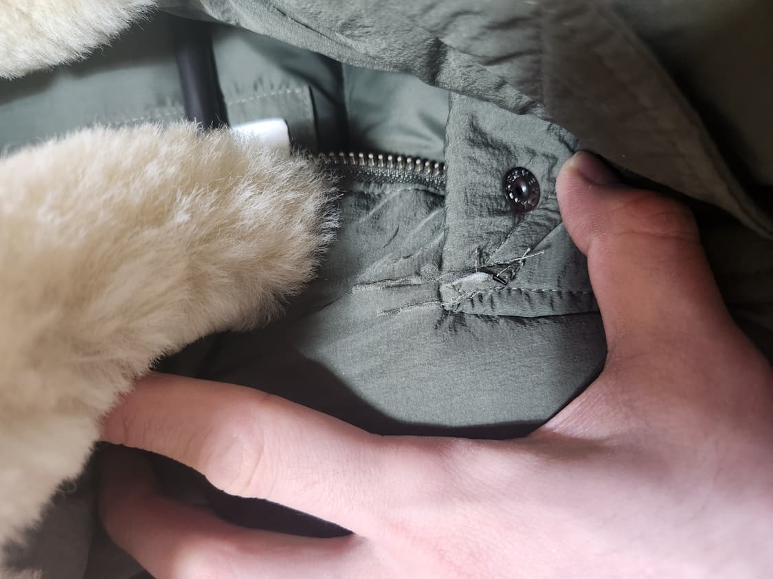 [L]유니폼 브릿지 레인저 다운 파카 카키 중고 상품이미지6