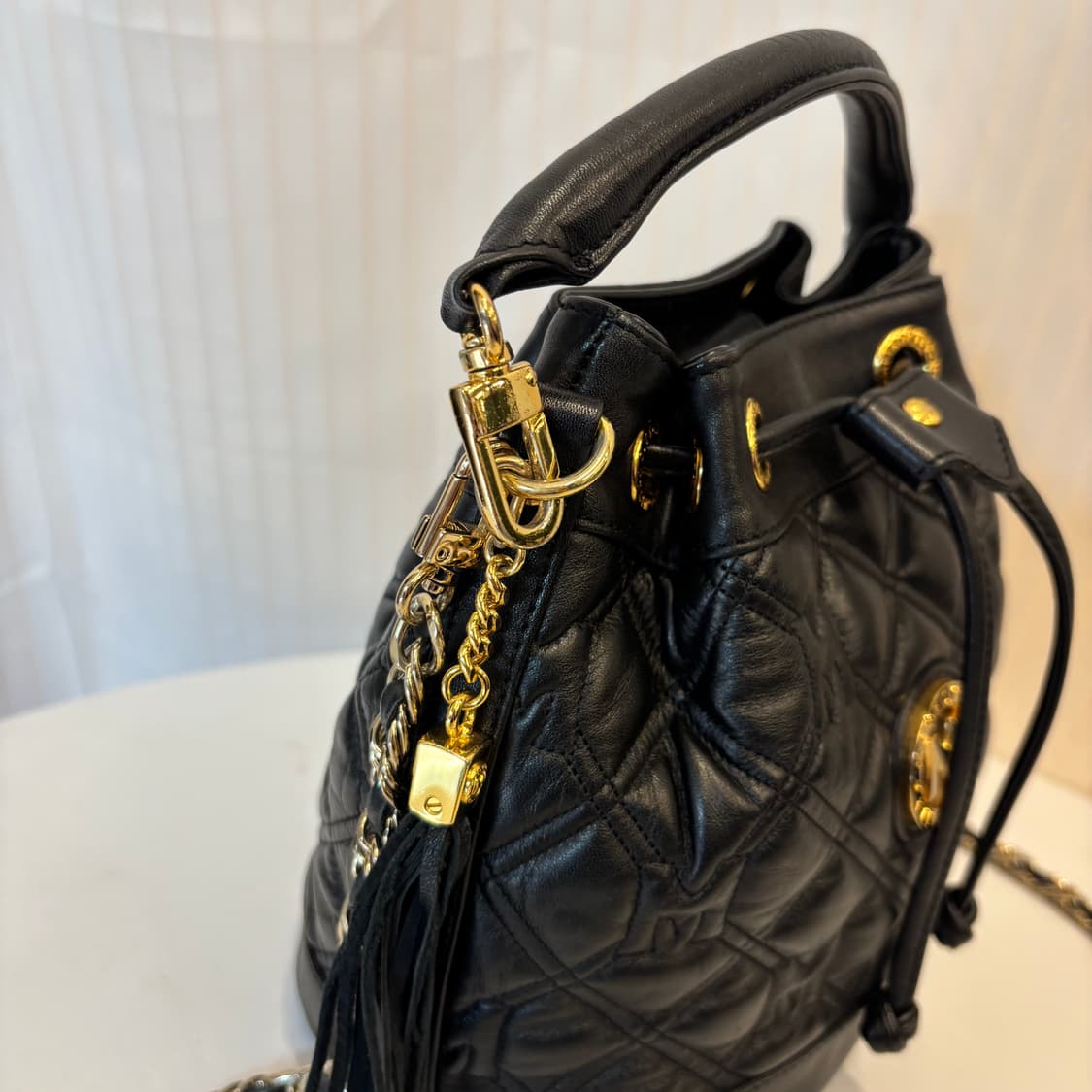 정품 메트로시티 퀄팅 복조리 크로스백     상품이미지4