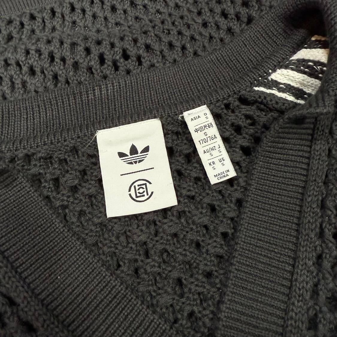 아디다스 x 클랏 크로셰 폴로 카본 니트 탑 상품이미지10