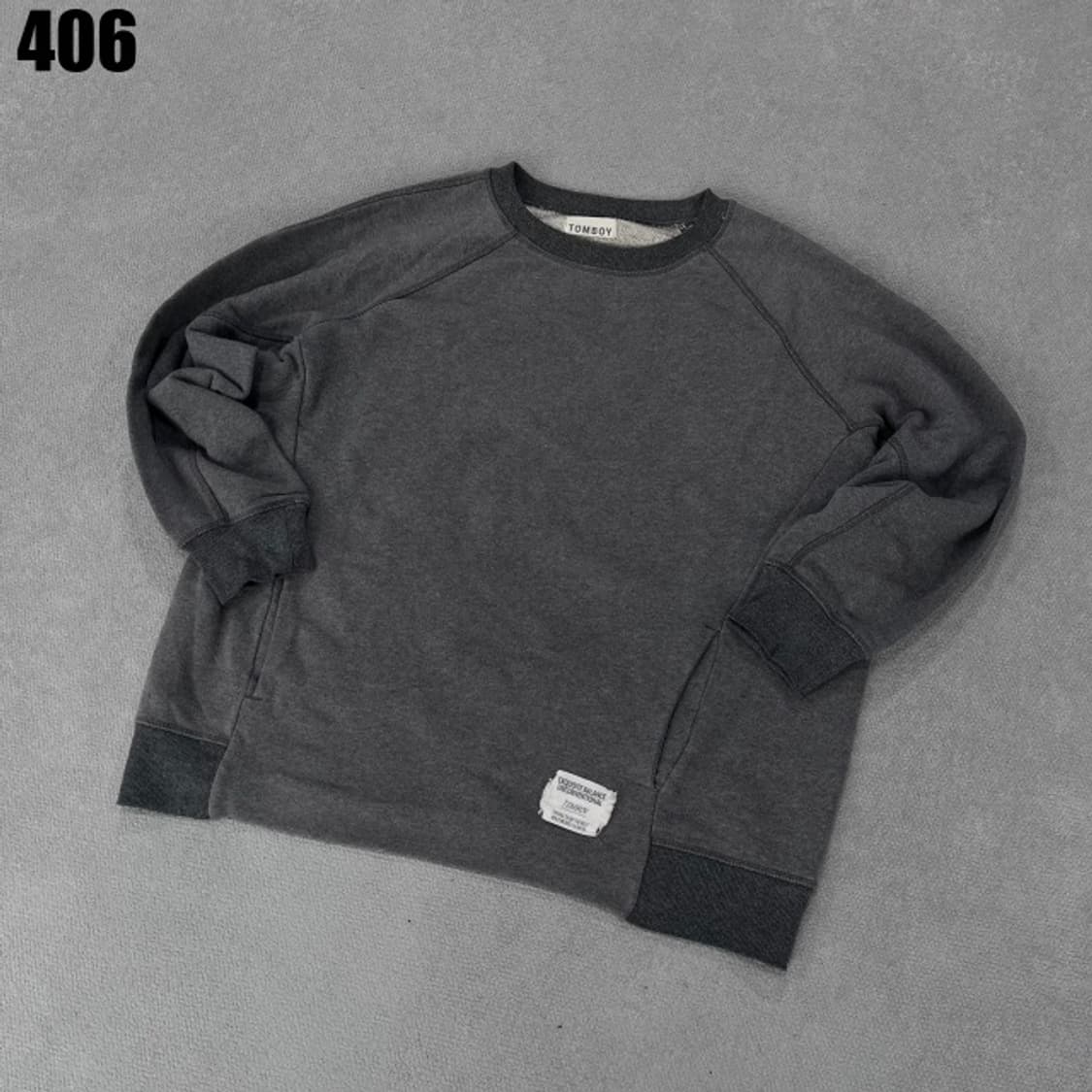 톰보이 그레이 맨투맨 상품이미지1