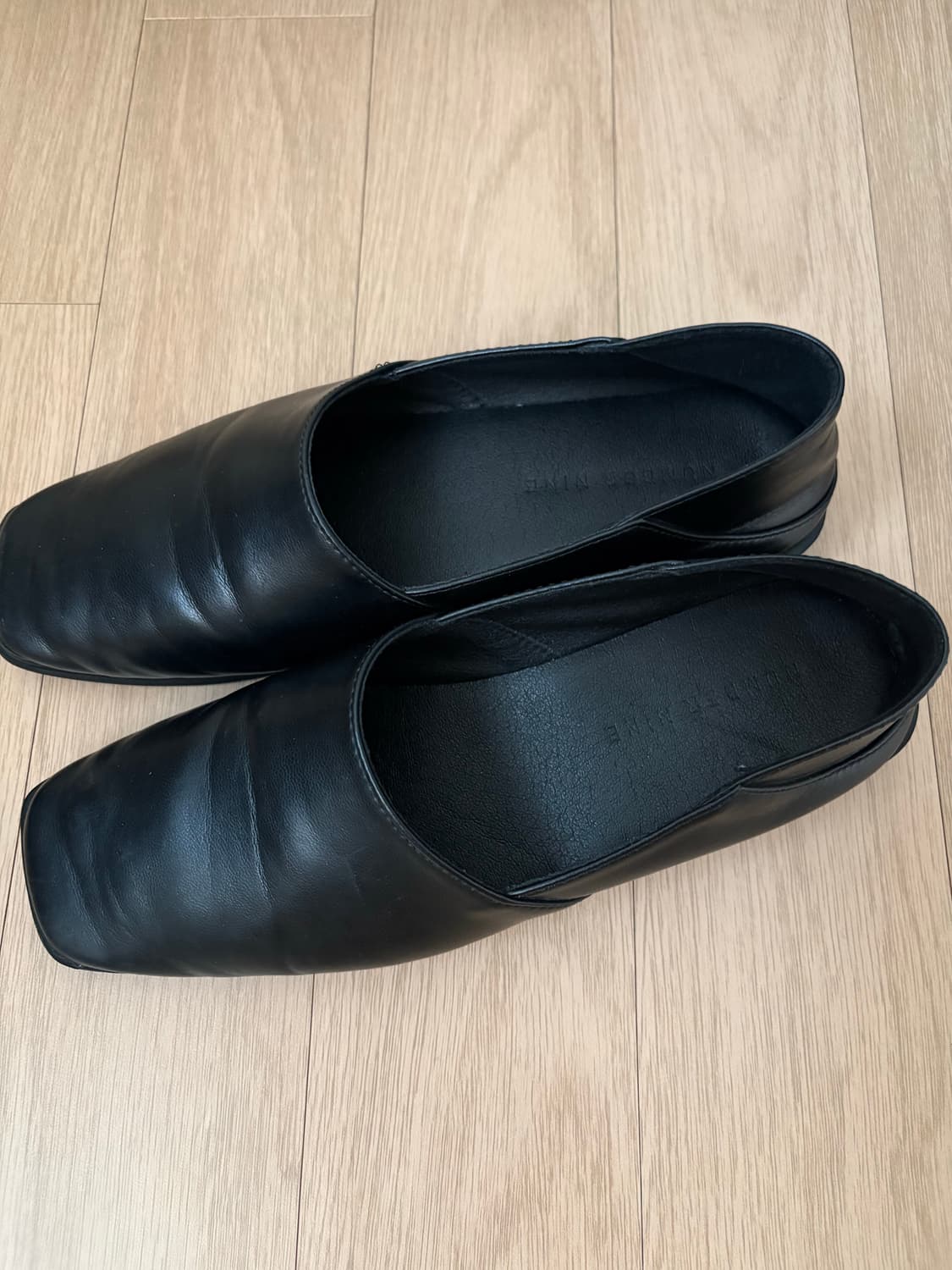 스퀘어 플랫 슈즈 상품이미지1