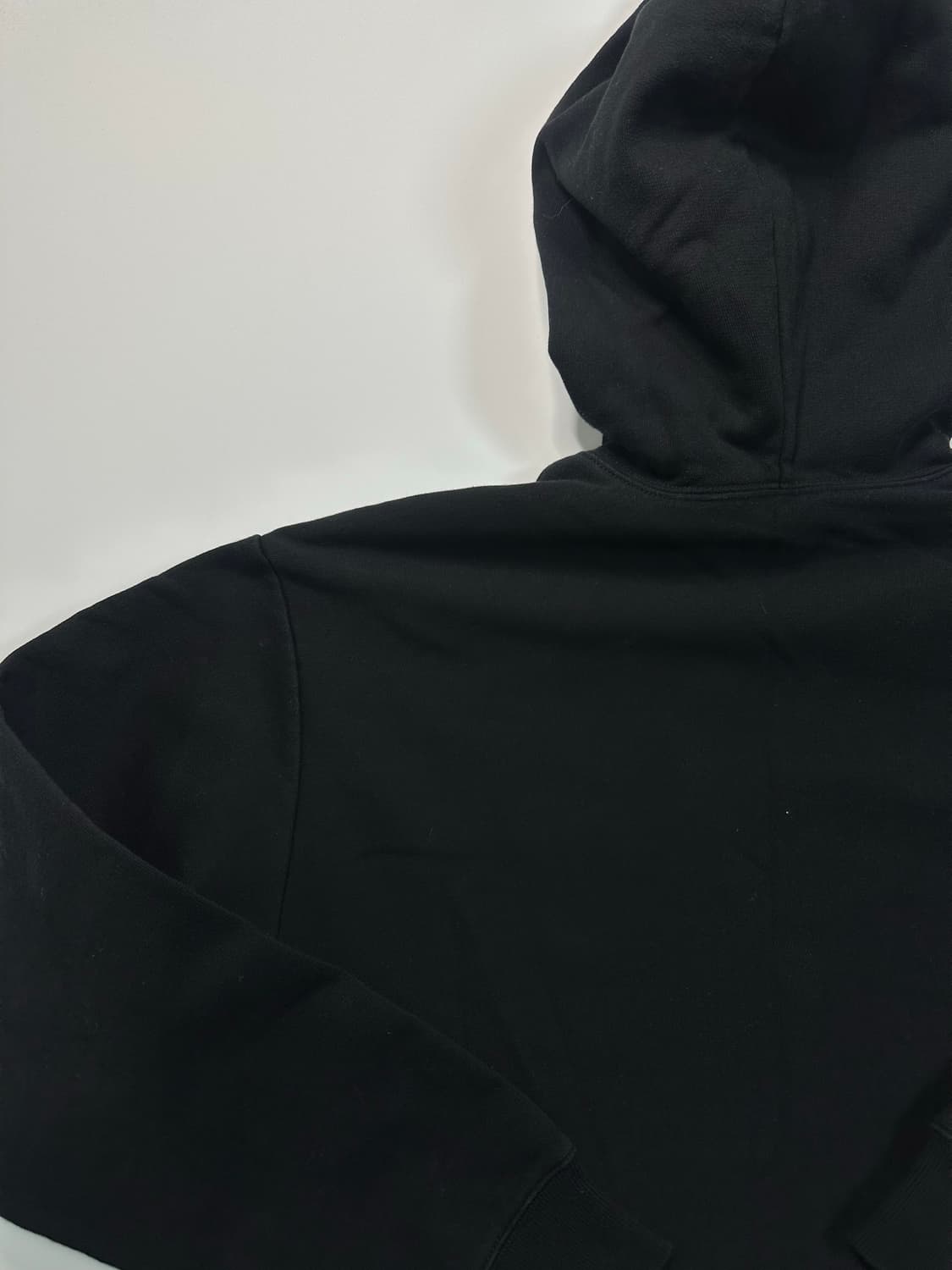 칼하트 블랙 로고 자수 후드 상품이미지6