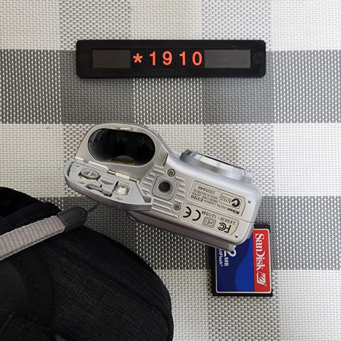 니콘 쿨픽스 3100 디지털카메라 파우치포함 AA건전지 상품이미지5