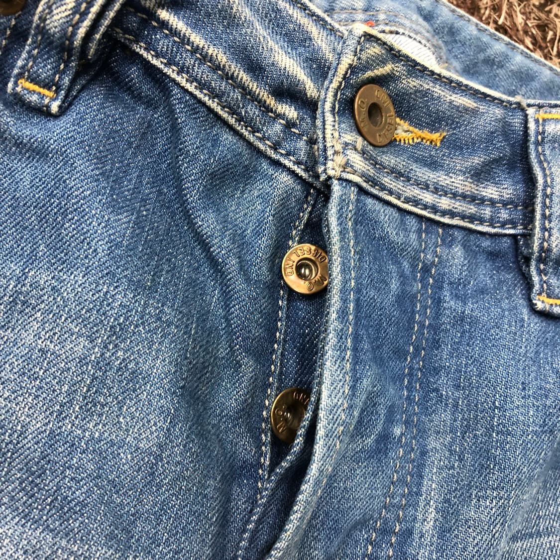 29 디젤 ZATINY 워싱 부츠컷 데님팬츠 상품이미지3