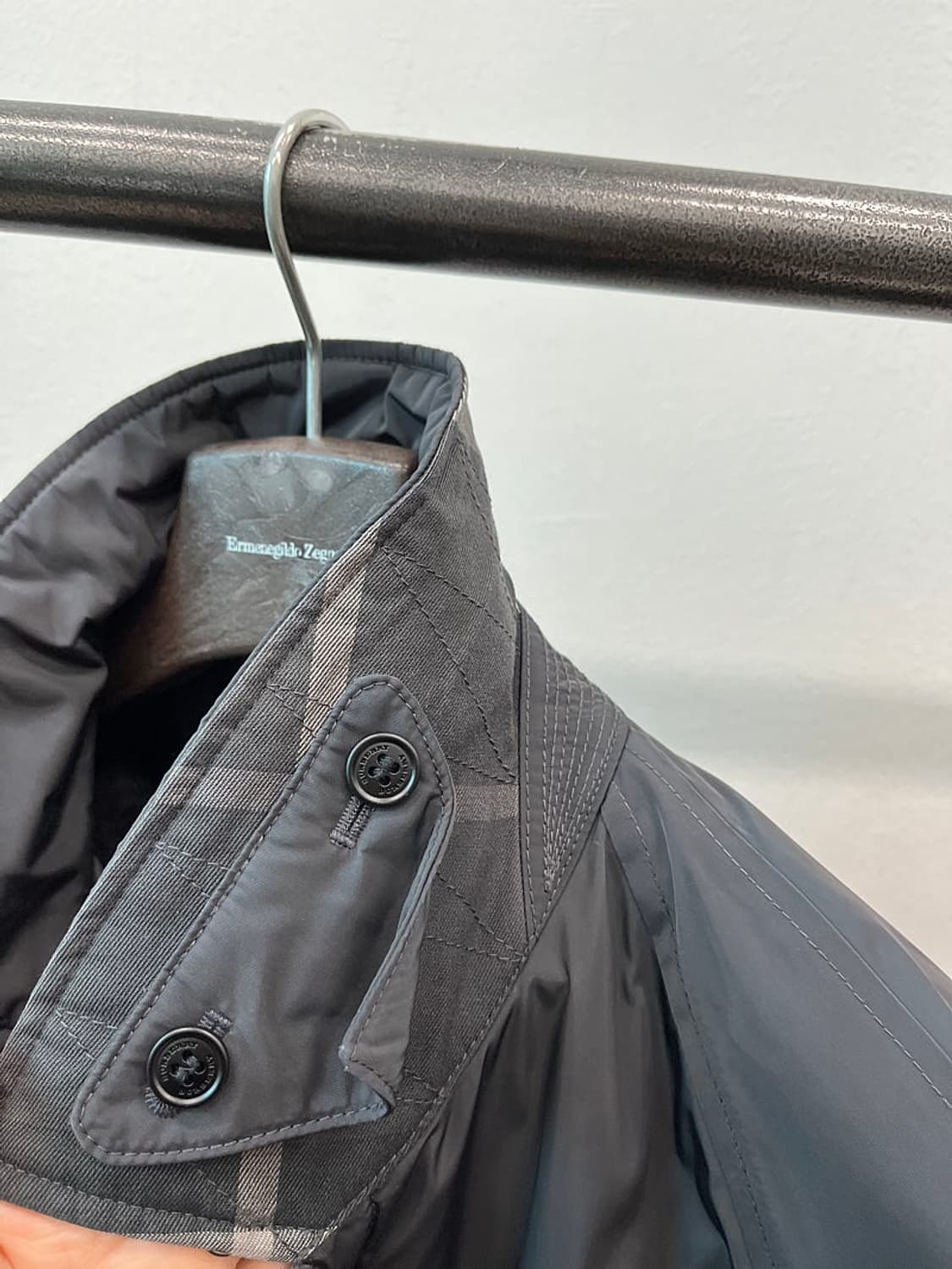 100-105) 버버리 블랙 패딩코트  상품이미지7