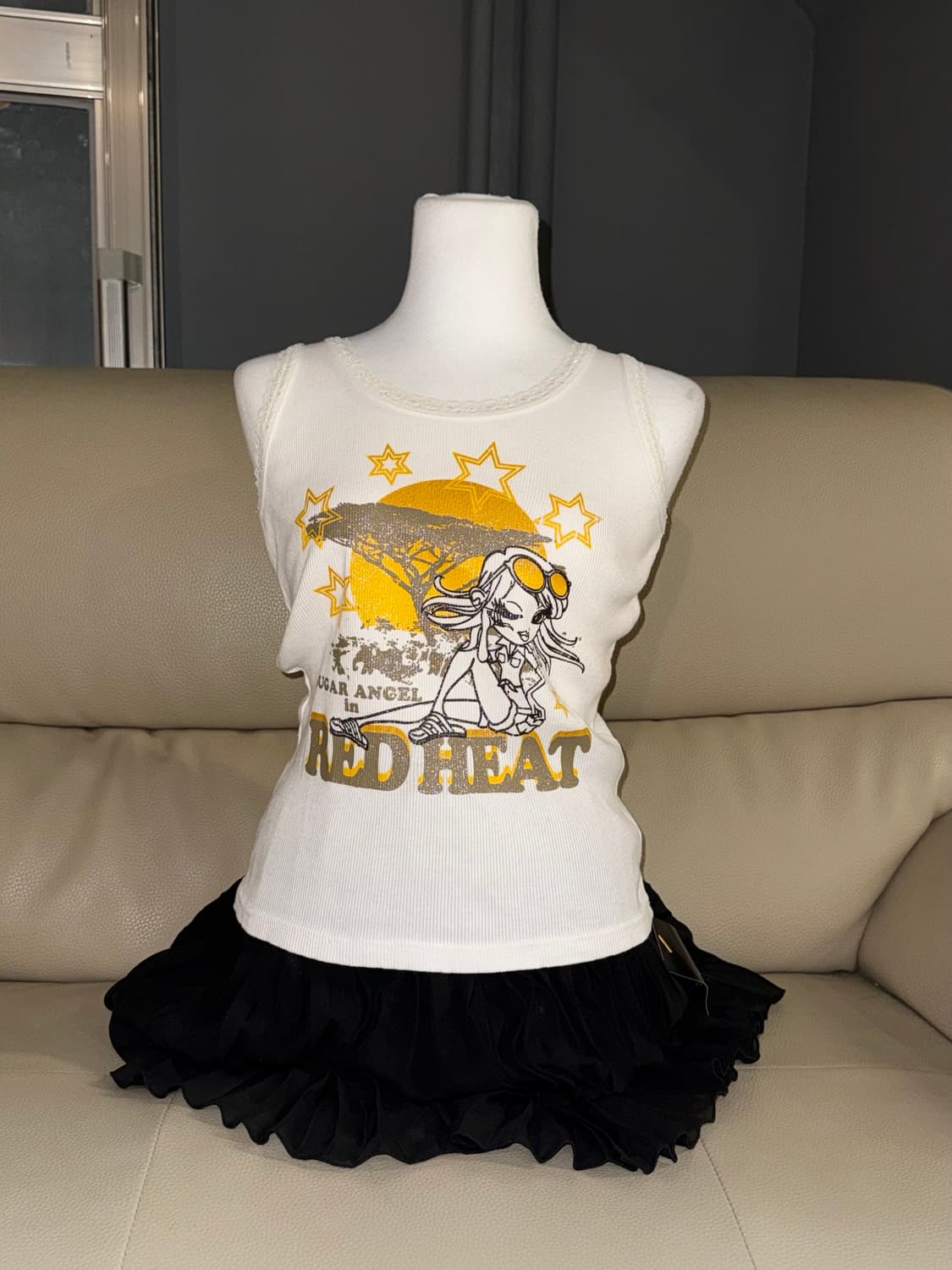 kitsch girl printing sleeveless 상품이미지1