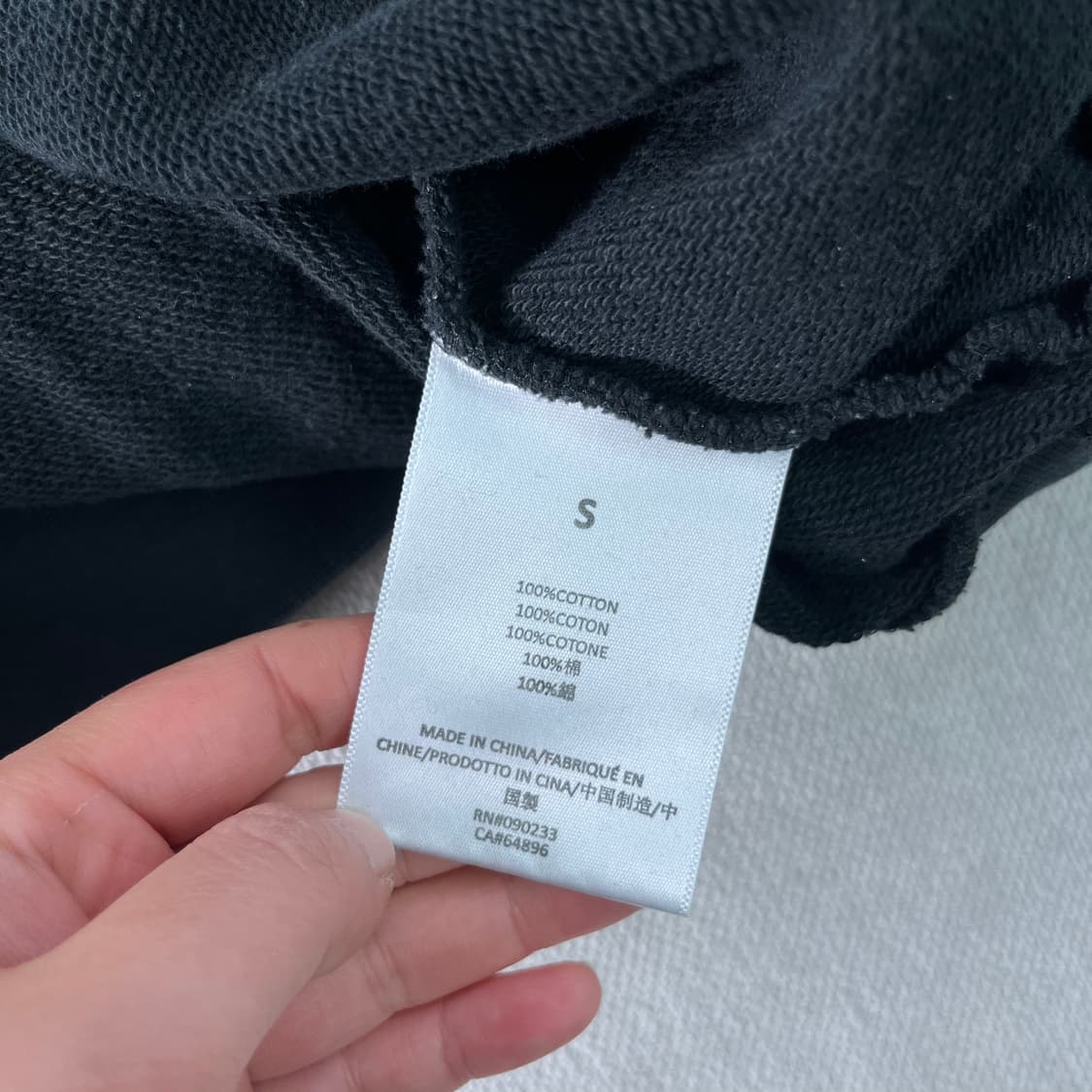 100 피오갓 에센셜 스몰로고 카라넥 맨투맨 상품이미지5