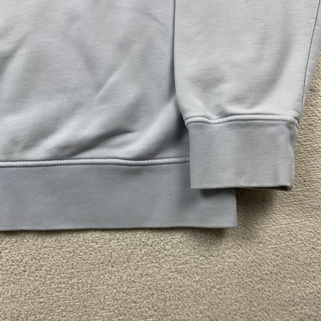 스톤아일랜드 와펜 패치 크루넥 맨투맨 스카이블루  상품이미지6