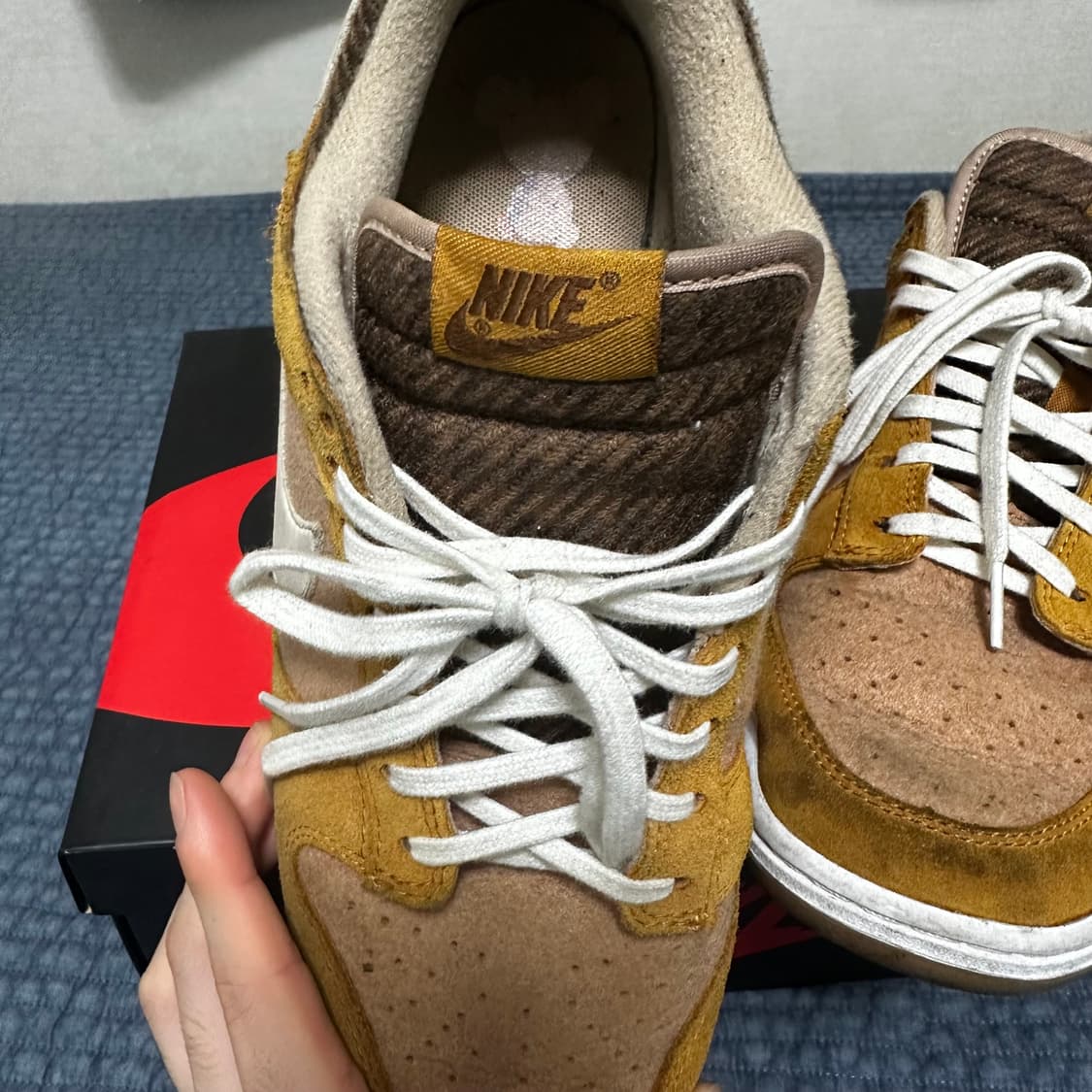 나이키 덩크 로우 SE 프랄린 데저트 오커 상품이미지3