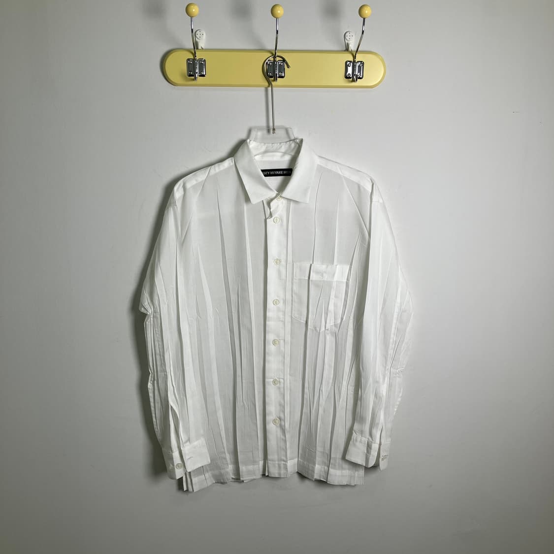 옴므 플리세 이세이미야케 엣지 플리츠 셔츠  상품이미지1