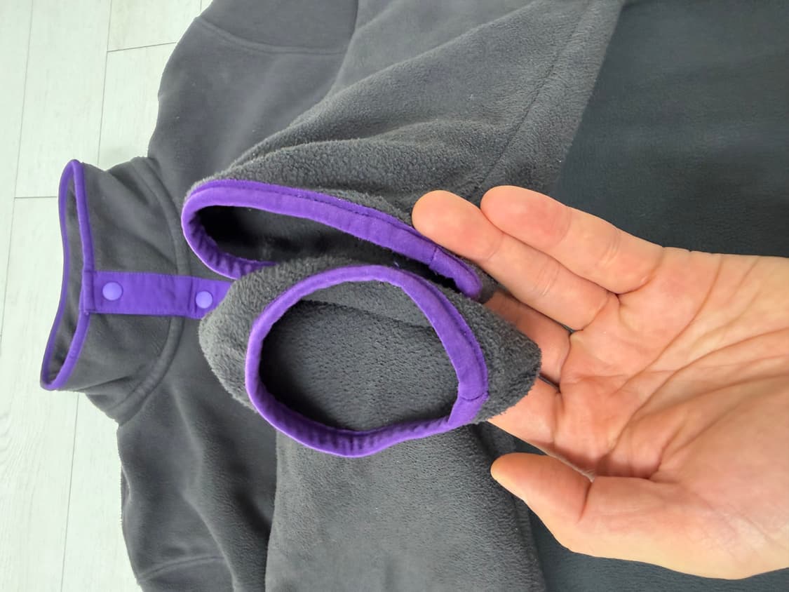 파타고니아 신칠라 M 사이즈 오염 없구 찢김도없는데  옆구리 텍이 잘린  상품이미지3