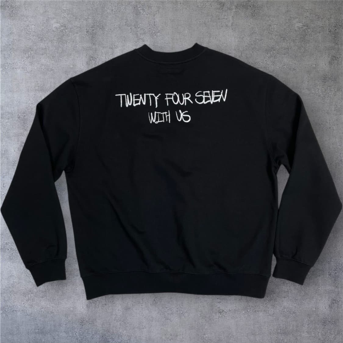 TWS x 더뮤지엄비지터 콜라보 블랙 고양이 프린팅 맨투맨 L 상품이미지6