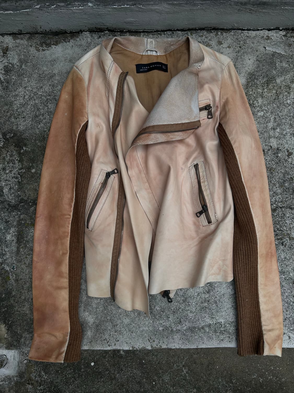 2000s VTG Zara 드레이프 가죽 자켓 상품이미지3