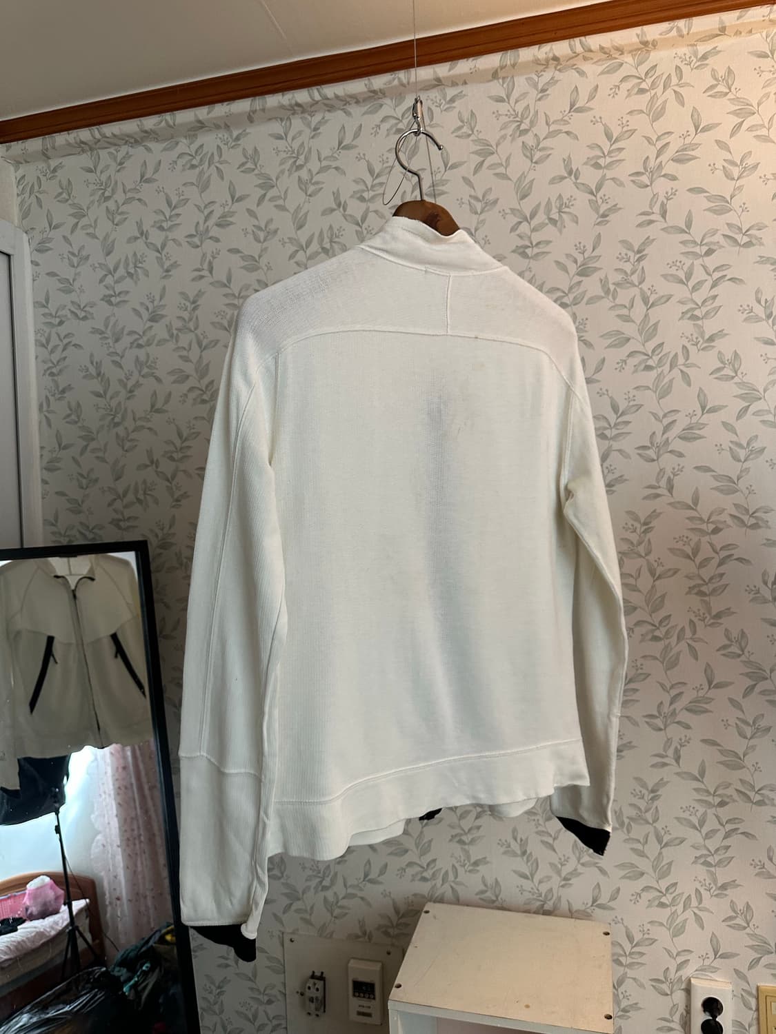 CP컴퍼니 짚업 자켓 아이보리 95 정품 상품이미지2