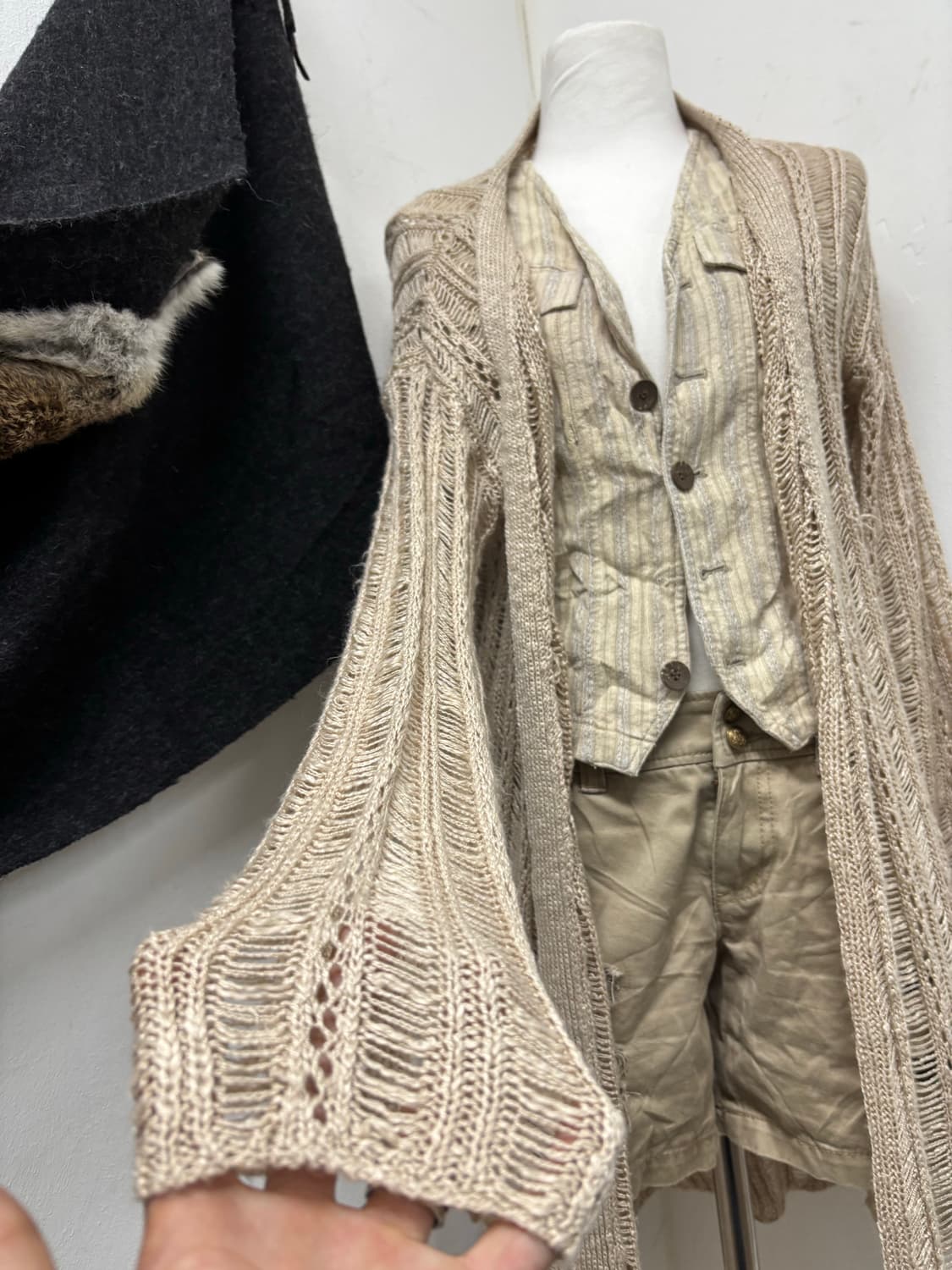 Grunge Detail Knit Long Cardigan 상품이미지8