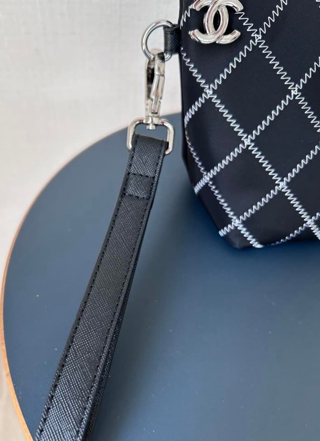 샤넬 뷰티 스티치 클러치 상품이미지3