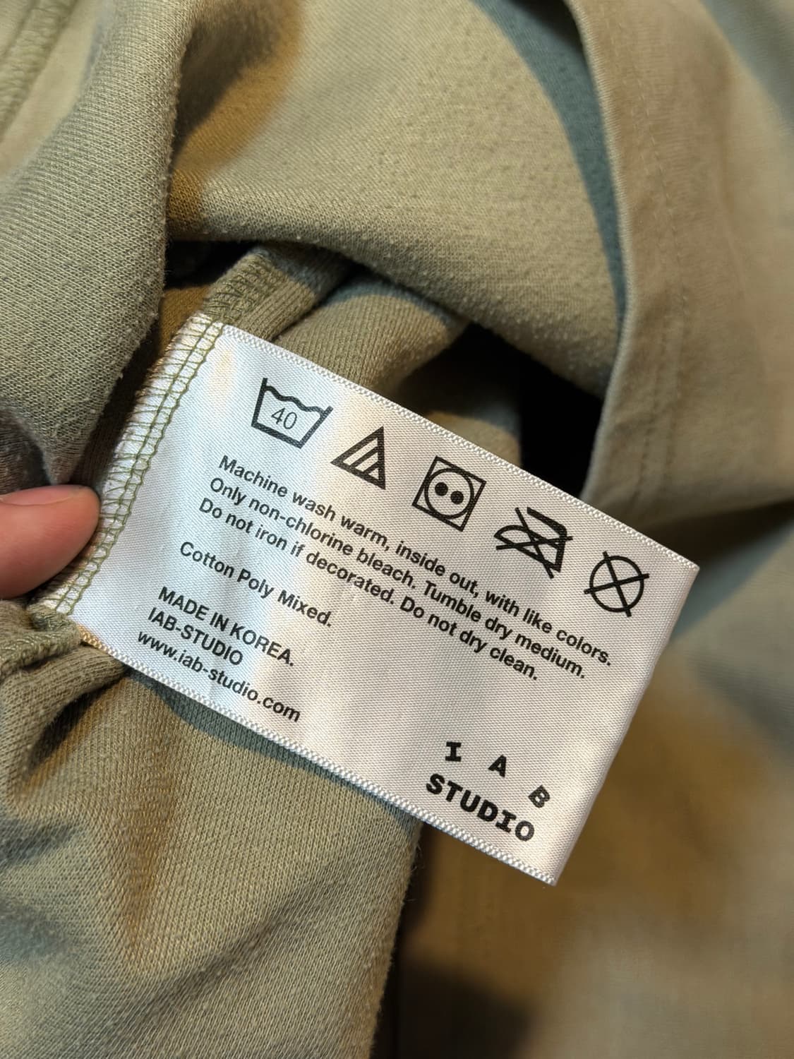 아이앱 스튜디오 반팔 티셔츠 올리브 카키 상품이미지6