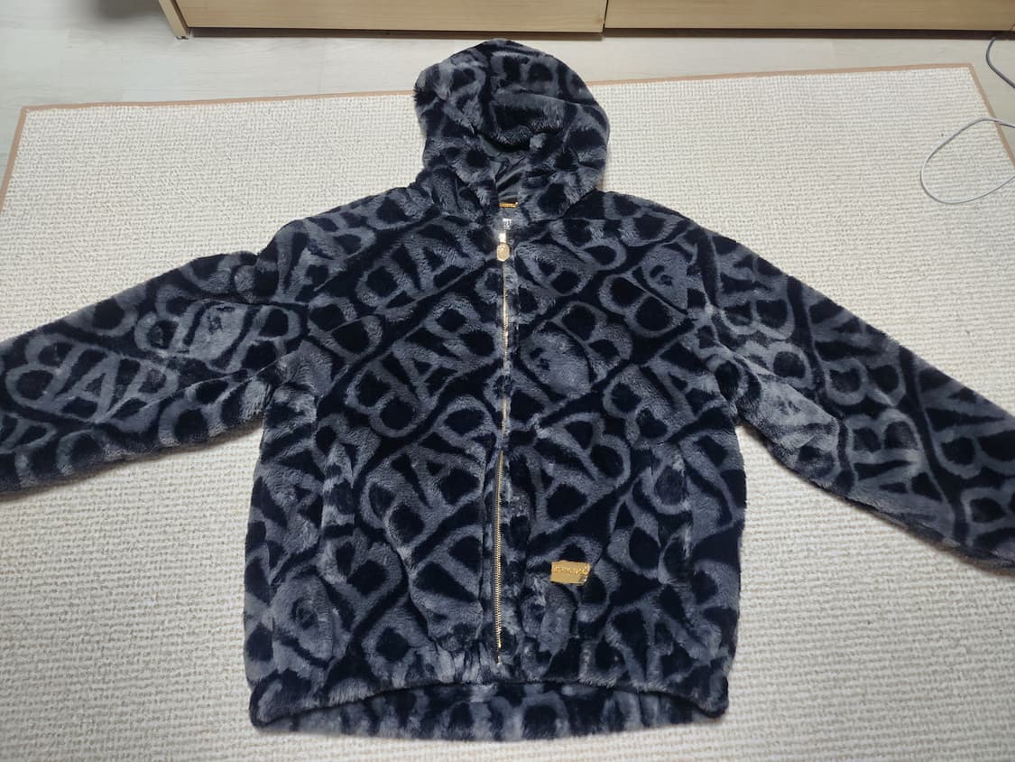 (신품급) 베이프 모노그램 퍼 후드 자켓 상품이미지2