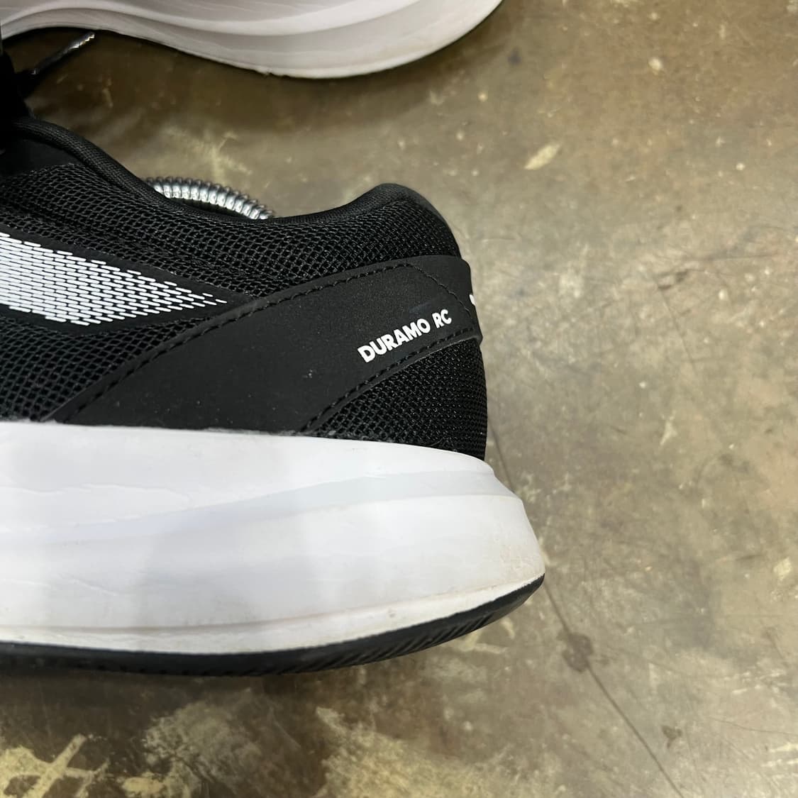 260) 아디다스 듀라모 검흰 런닝화 운동화 신발 상품이미지7