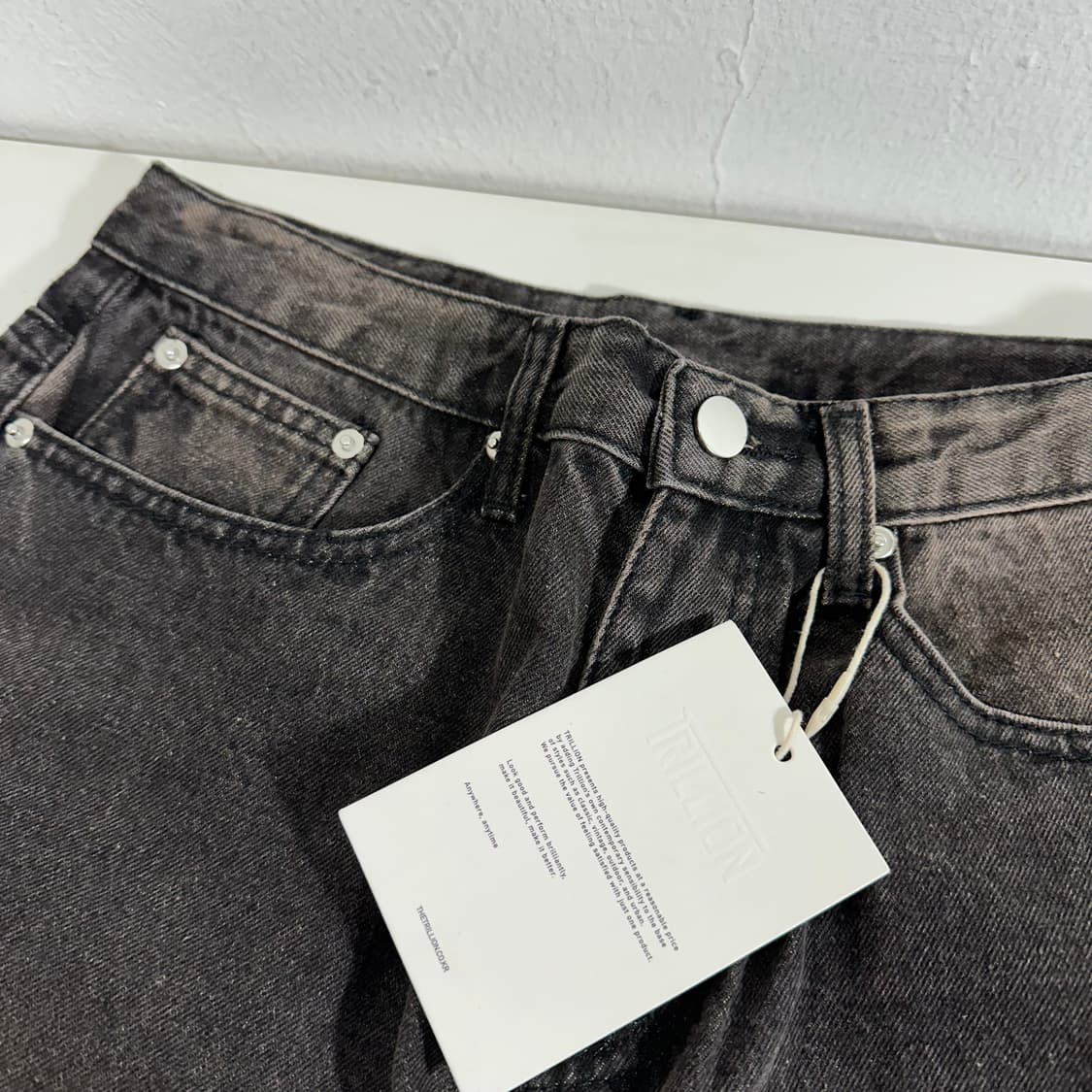 택달린새것 M 트릴리온 블랙워시드 일자핏 데님팬츠 청바지 상품이미지5