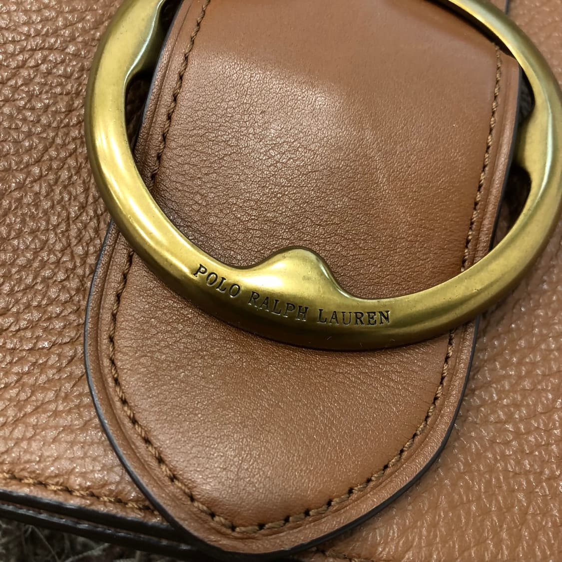 폴로 랄프로렌 페블 레더 레녹스 스몰 숄더백 상품이미지2