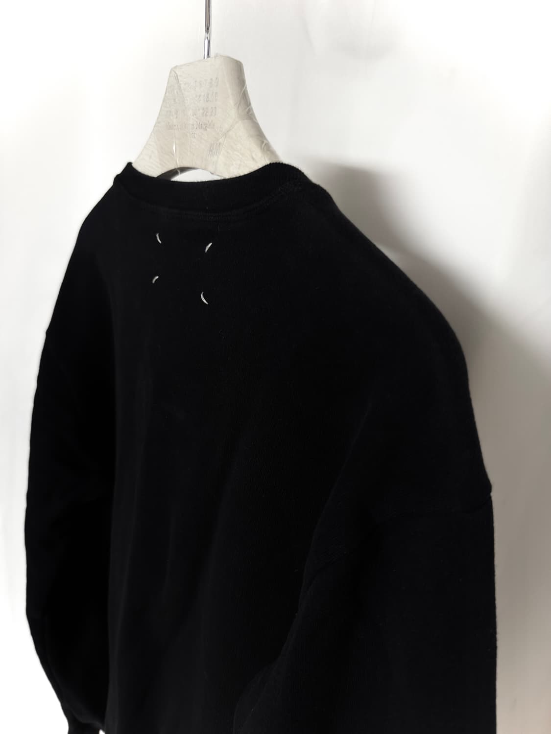 Maison Margiela 시그니처 엘보우 램레더 맨투맨 상품이미지6