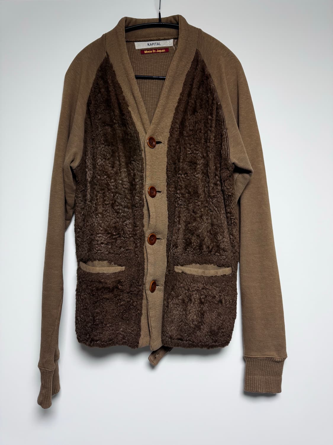 캐피탈 배색 퍼 가디건 상품이미지1