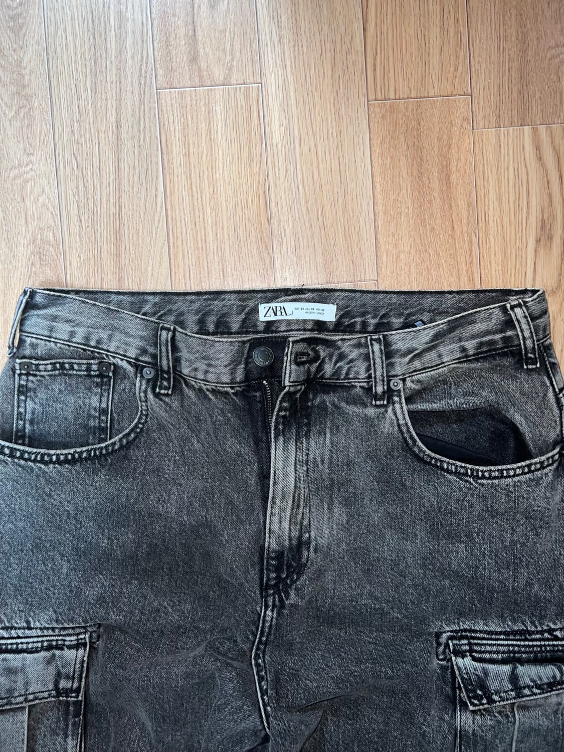 자라 유틸리티 카고 진 블랙 상품이미지3